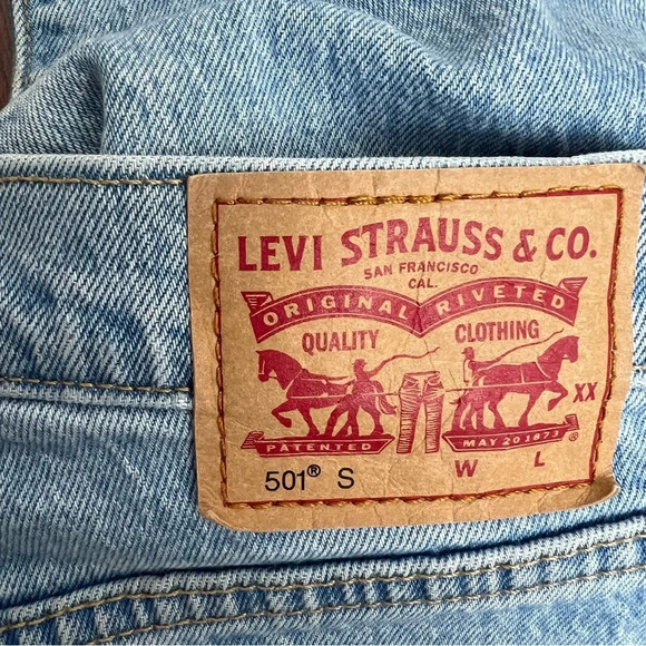 Levi’s 501 Raw Hem High Rise Light Wash Jeans Size 28 - Picture 6 of 8